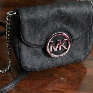 💃🏼Michael Kors Cross body 💃🏼
